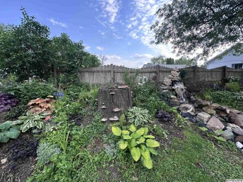 2779 17th SW Mason City IA 50401