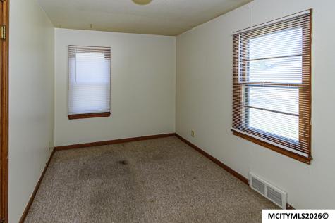 744 16th NE Mason City IA 50401