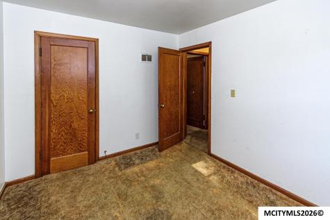 744 16th NE Mason City IA 50401