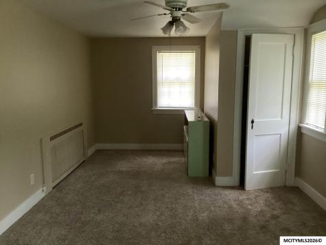 717 1st SW Mason City IA 50401