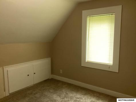 717 1st SW Mason City IA 50401