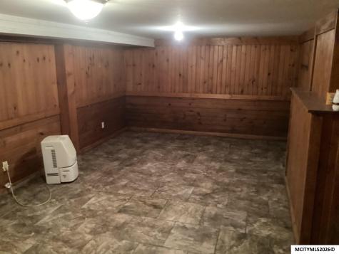 717 1st SW Mason City IA 50401