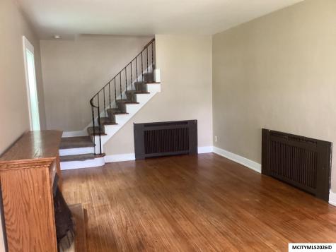 717 1st SW Mason City IA 50401