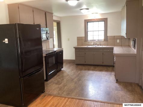 717 1st SW Mason City IA 50401