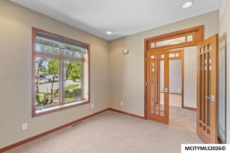 1153 Onyx Court Mason City IA 50401