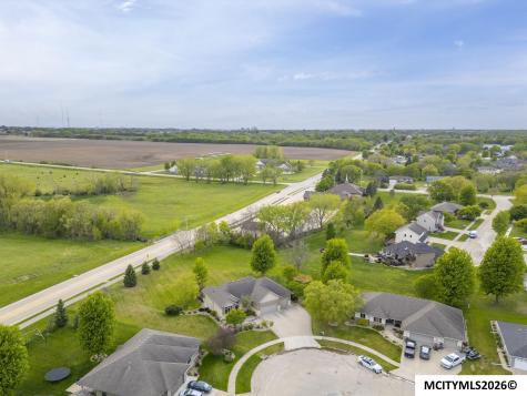 1153 Onyx Court Mason City IA 50401