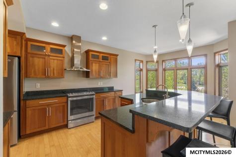 1153 Onyx Court Mason City IA 50401