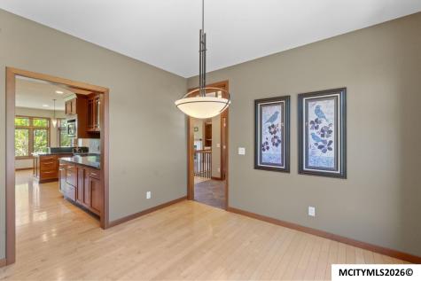 1153 Onyx Court Mason City IA 50401