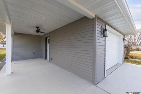 138 25th SW Mason City IA 50401