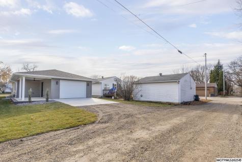 138 25th SW Mason City IA 50401