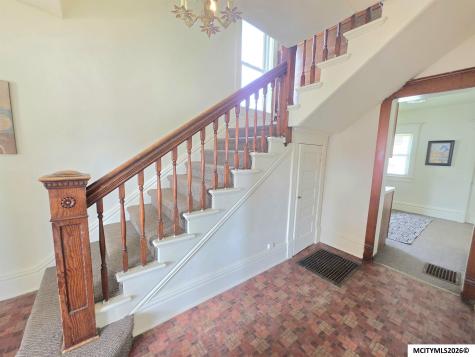 210 1st SW Mason City IA 50401