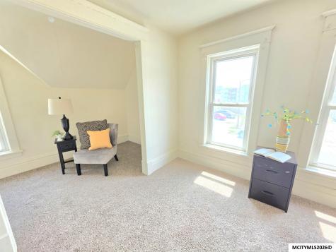 210 1st SW Mason City IA 50401