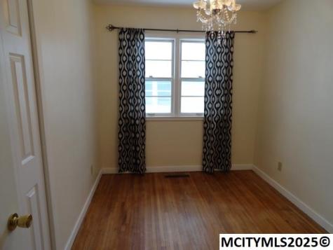 111 Country Circle Mason City IA 50401