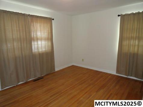 111 Country Circle Mason City IA 50401