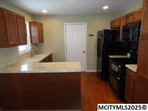 111 Country Circle Mason City IA 50401