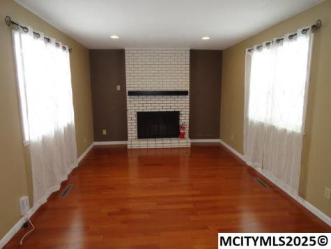 111 Country Circle Mason City IA 50401