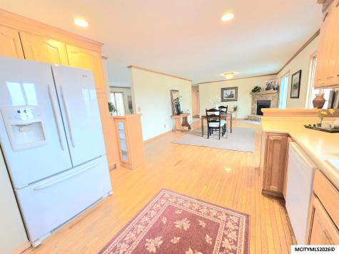 225 Jamestown Road Mason City IA 50401