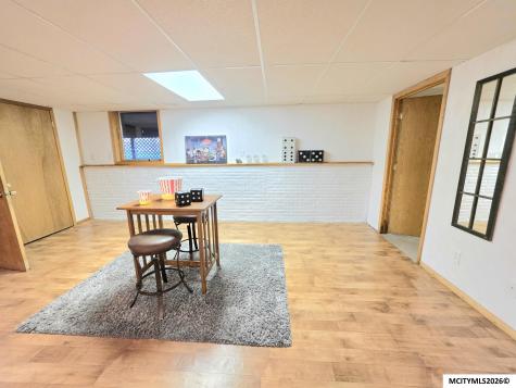 225 Jamestown Road Mason City IA 50401