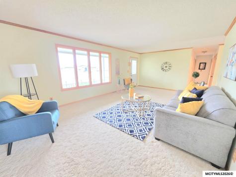 225 Jamestown Road Mason City IA 50401