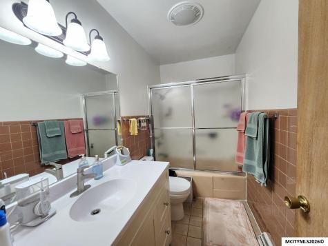 49 Winnebago Way Mason City IA 50401
