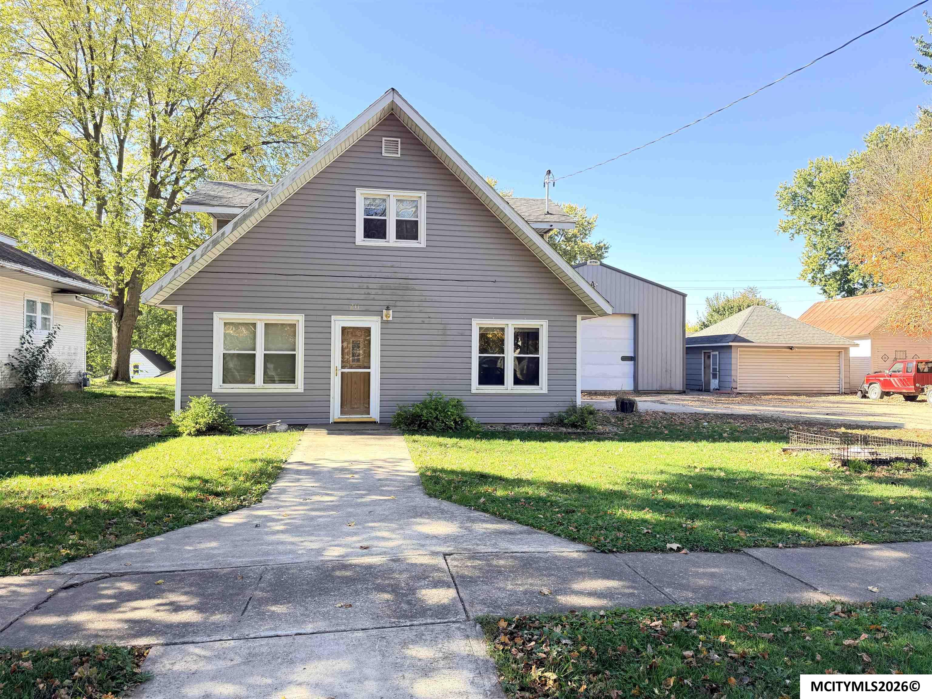 211 S 4th Street Greene IA 50636