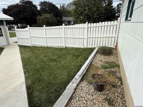 627 1st Street N Rockwell IA 50469