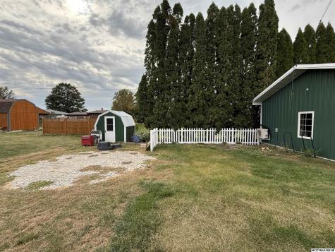 627 1st Street N Rockwell IA 50469