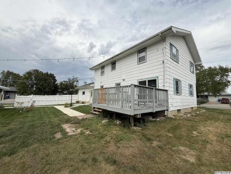 627 1st Street N Rockwell IA 50469