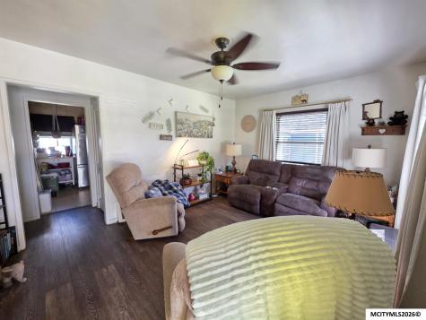 5 S Vermont Mason City IA 50401