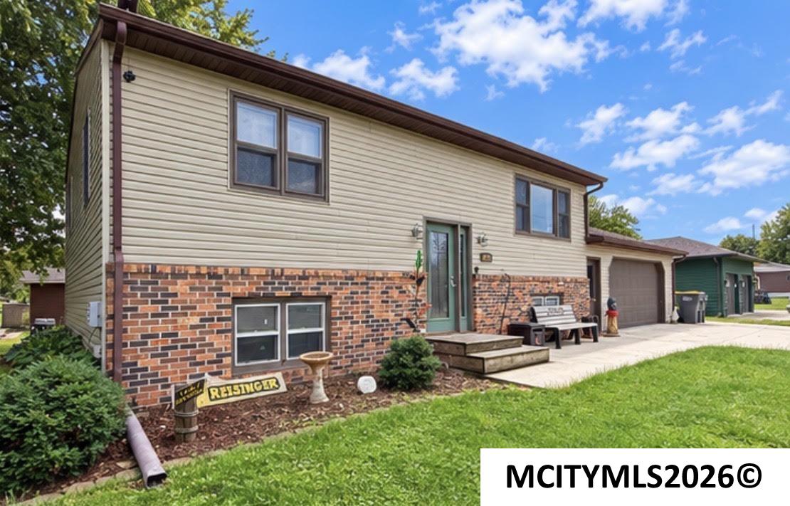841 9th Street SE Mason City IA 50401