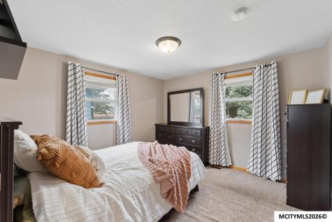 706 6th SE Mason City IA 50401