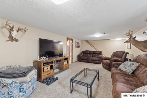 706 6th SE Mason City IA 50401