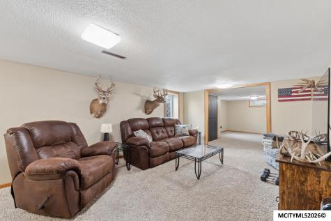 706 6th SE Mason City IA 50401