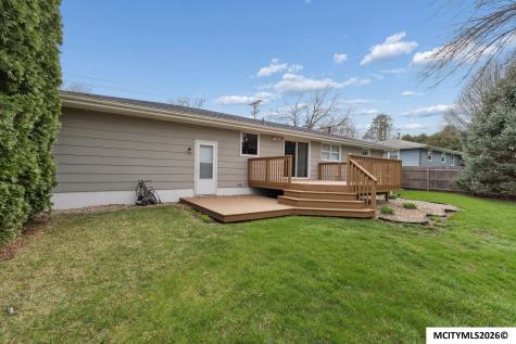 706 6th SE Mason City IA 50401