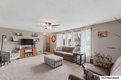 706 6th SE Mason City IA 50401