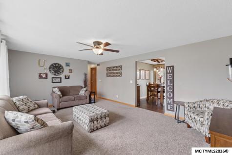 706 6th SE Mason City IA 50401