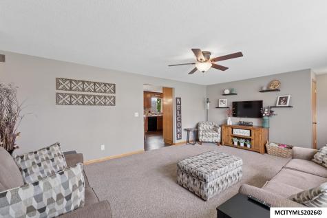 706 6th SE Mason City IA 50401