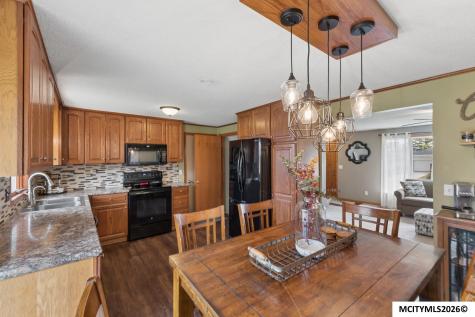706 6th SE Mason City IA 50401