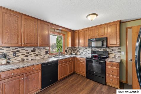 706 6th SE Mason City IA 50401