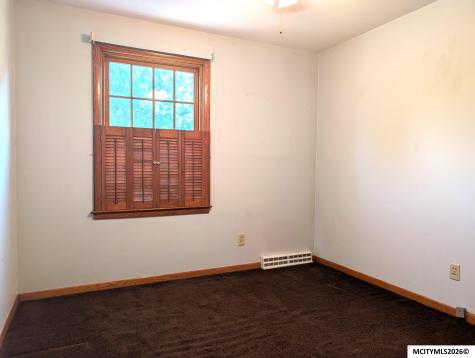 1303 2nd NW Mason City IA 50401