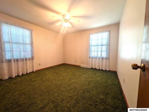 1303 2nd NW Mason City IA 50401