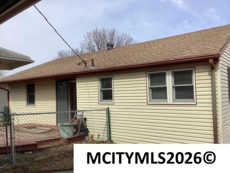 43 Sunny Circle Mason City IA 50401