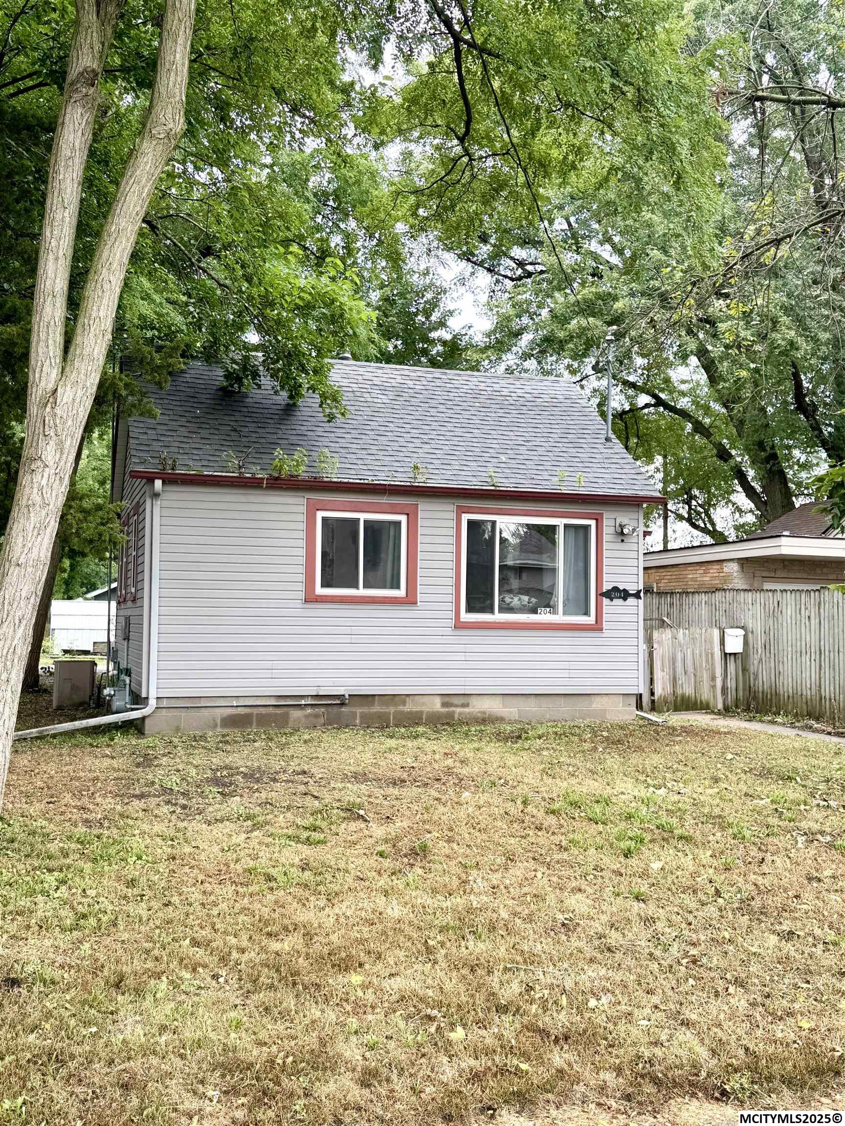 204 S 12th Street Clear Lake IA 50428