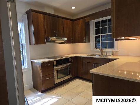 76 N Crescent Drive Mason City IA 50401