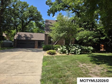 76 N Crescent Drive Mason City IA 50401