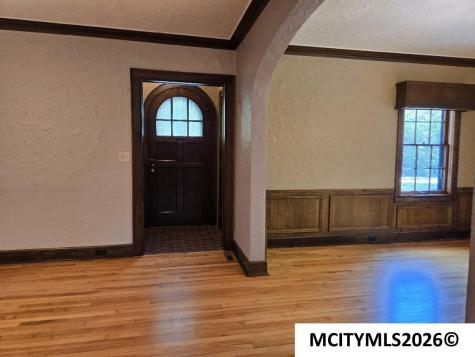 76 N Crescent Drive Mason City IA 50401