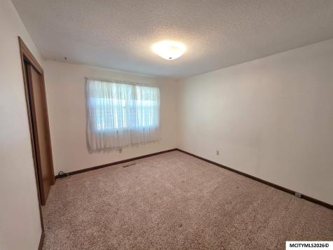 425 27th Street SW Mason City IA 50401