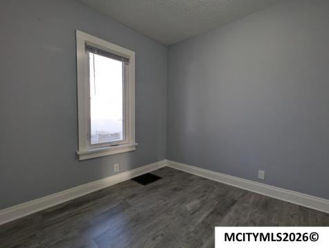 321 21st SE Mason City IA 50401