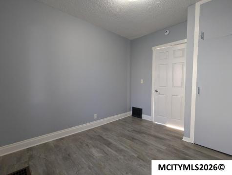 321 21st SE Mason City IA 50401