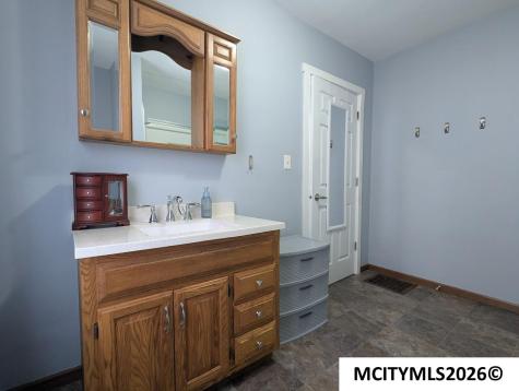 321 21st SE Mason City IA 50401